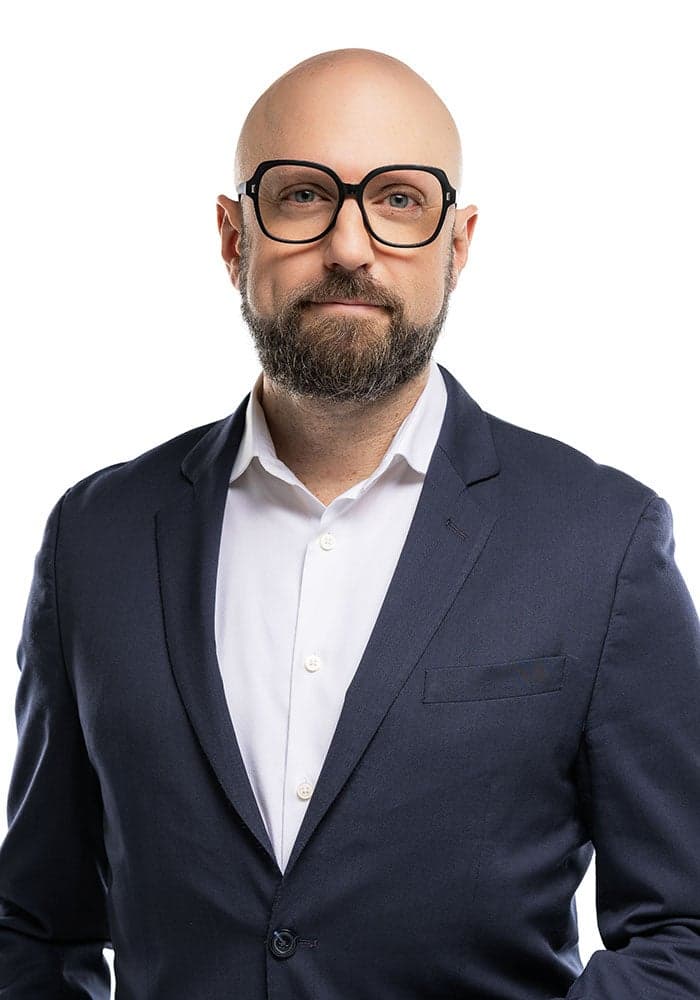 Brian Lipson Headshot